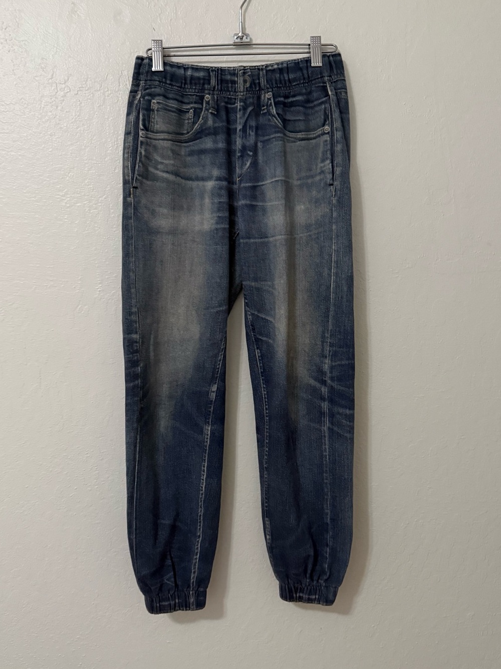 rag & bone Miramar faux jeans jogger pants in a blue denim-printed wash XS